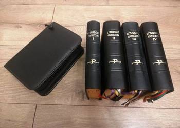 Brewiarze - Liturgia Godzin - komplet 4 tomów i etui Brewiarze - Liturgia Godzin - komplet 4 tomów i etui