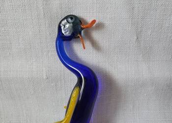 Figurka piękna  szklo kobalt KACZUSZKA .ręczna praca Figurka piękna  szklo kobalt KACZUSZKA .ręczna praca