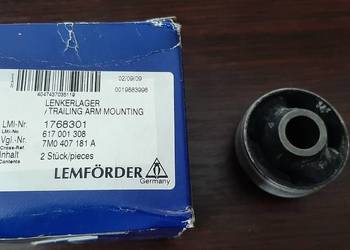 Tuleja wahacza przód L/P 1768301