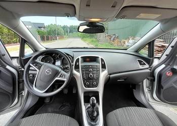 Opel Astra J 2010 r 1.7 cdti