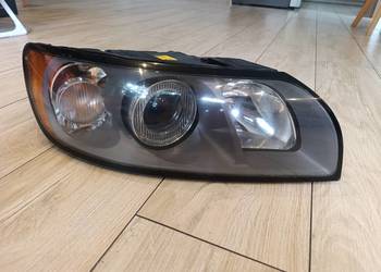 Lampa przednia prawa Volvo V50 stan dobry+