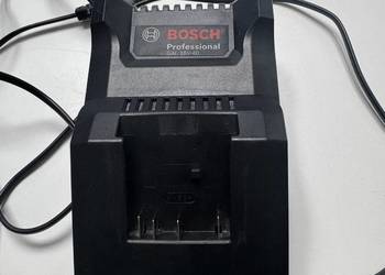Ładowarka BOSCH Professional GAL 18V-40