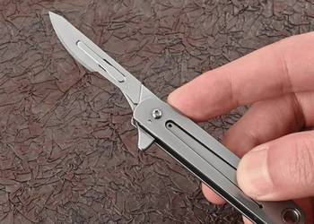 Skalpel otwierany nóż modelarski + 10 wymiennych ostrzy nr 23 - nowy