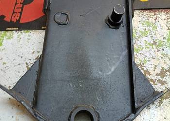 Zaczep dyszla rozrzutnika .