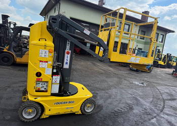 zwyżka elektryczna podnośnik kolumnowy obrotowy JLG TOUCAN 800 2007 rok