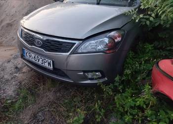 Części kia ceed maska zderzak lampy błotnik silnik skrzynia drzwi klapa pas Części kia ceed maska zderzak lampy błotnik silnik skrzynia drzwi klapa pas