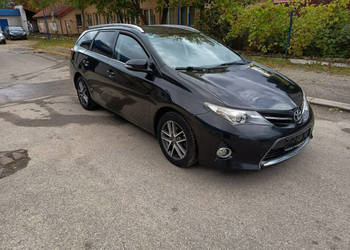 Toyota Auris Or. lakier, udokumentowany przebieg,stan BDB II (2012-)