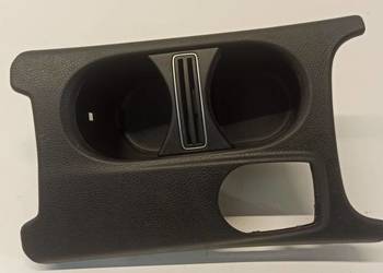 MERCEDES CLA X117 UCHWYT NA KUBKI A1766804900