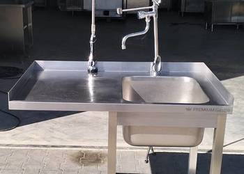 Zlew 1-komorowy gastronomiczny z miejscem na zmywarkę i baterią