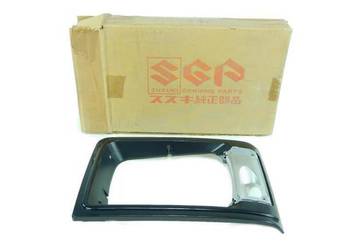 OBUDOWA LAMPY RAMKA SUZUKI CARRY/SUPER CARRY ASO