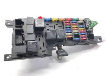 SKRZYNKA BEZPIECZNIKÓW VOLVO S60 I 8637841 Sedan/Limuzyna 00-10 2.4 17