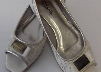 Buty damskie – skórzane sandały „Neścior”