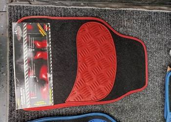 Wycieraczki dywaniki samochodowe