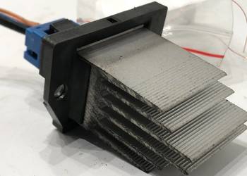 OPORNIK DMUCHAWY POWIETRZA HYUNDAI ELANTRA V REZYSTOR