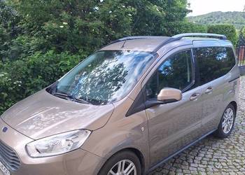 Ford courier
