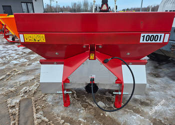 1000 litrów TYTAN Rozsiewacz do nawozów STRUMYK Dowóz 2023/1