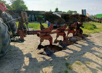 Pług Case international 3+1