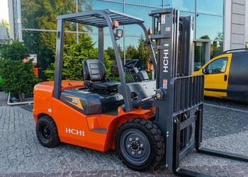 Wózek widłowy Hchi CPCD35 triplex 4,5 m diesel | DEMO 2026
