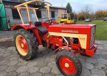Traktor Inter Harv Mc Cormick 323 sprawny