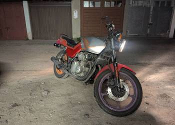 Suzuki gs 650 katana