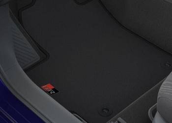 TOYOTA Corolla Oryginalne dywaniki welurowe komplet GR Sport PW210-02065 OE