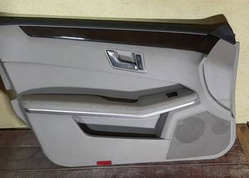 Boczek tapicerka drzwi Mercedes W212 Lewy przód anglik