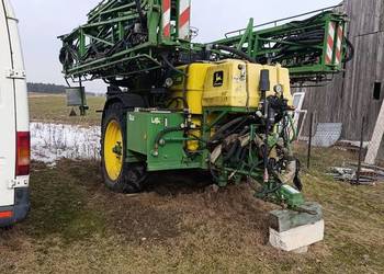Opryskiwacz Ciągany John Deere 632, Kto pierwszy