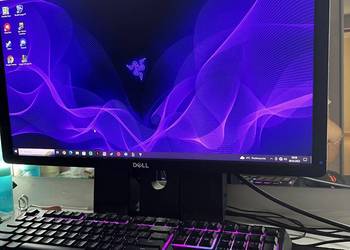 Zestaw komputer + monitor i akcesoria
