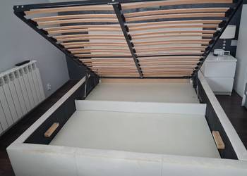 Sprzedam stelaż 160x200