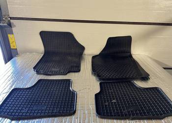 Dywaniki VW UP/ SKODA CITIGO/SEAT MII