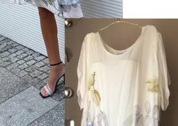 Sukienka elegancka jedwab midi śmietanka w róże niebieskie Włochy