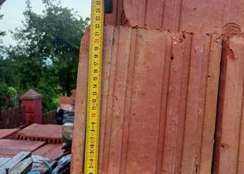 Sprzedam pustaki 3 zł sztuka 13 palet po 80  na palecie.   działowe 1 pale