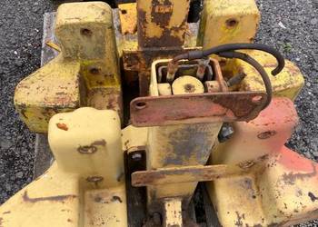 Hak hydrauliczny z przeciwwagą CAT Caterpillar TH 62 / 63