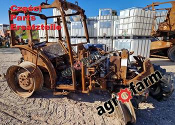 New Holland TNF70 części, skrzynia biegów, silnik