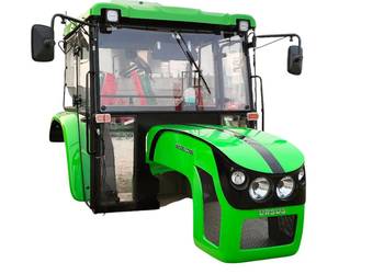 Kabina C-360 z błotnikami BTW X 2023 Naglak maska 04 kolor zielona