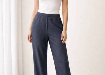 Spodnie z rozszerzoną nogawką r.M/L