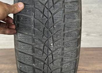 205/60R16 96Y GOODYEAR ULTRA GRIP PERFORMANCE GEN-1 ROK 2018 6,5mm