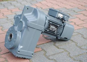 Motoreduktor 1.1kw. 33obr./min. z hamulcem. Firmy SEW!
