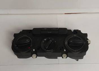 Panel nawiewu klimatyzacji GOLF V  5HB008719-50