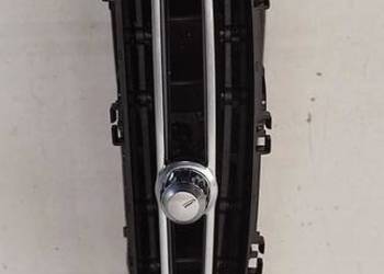 VOLVO XC40 KRATKA NAWIEWU ŚRODKOWA PRAWA 31442628