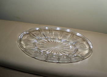 Półmisek szklany z czasów PRL