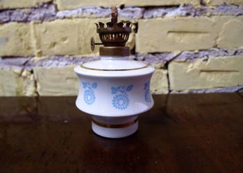 lampa naftowa porcelana Bogucice produkcja PRL