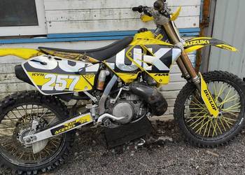 Suzuki RM 2004 2T