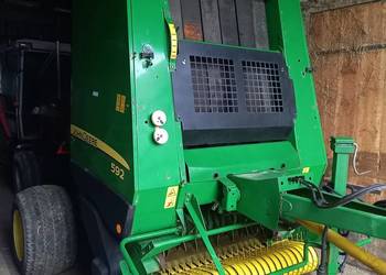Prasa John Deere 592