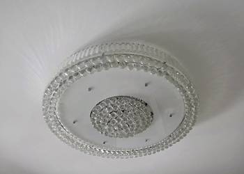 Sprzedam  żyrandol z kinkietem