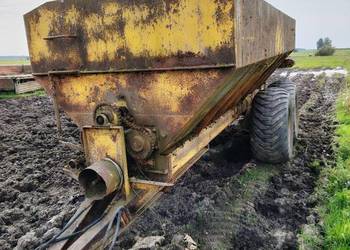 Rozrzutnik wapna gnojowicy uszkodzony