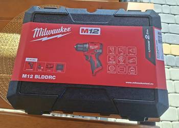 Wiertarko-wkrętarka bezszczotkowa Milwaukee M12 BLDDRC-202C