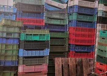 Skrzynki plastikowe mieszane