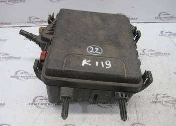 RENAULT MEGANE III 08r skrzynka bezpieczników 284B10002R 284C40002R