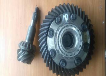 Wałek ataku koło talerzowe New Holland 8670,8770,8870,